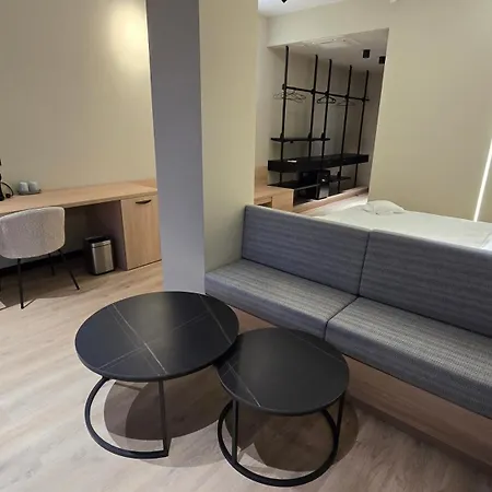 La Boutique 3*